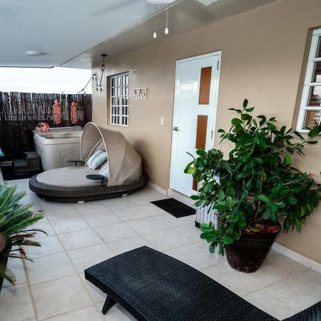 Luxury Retreat With Private Jacuzzi And Mountain Views Free Parking Apartman Ponce Kültér fotó