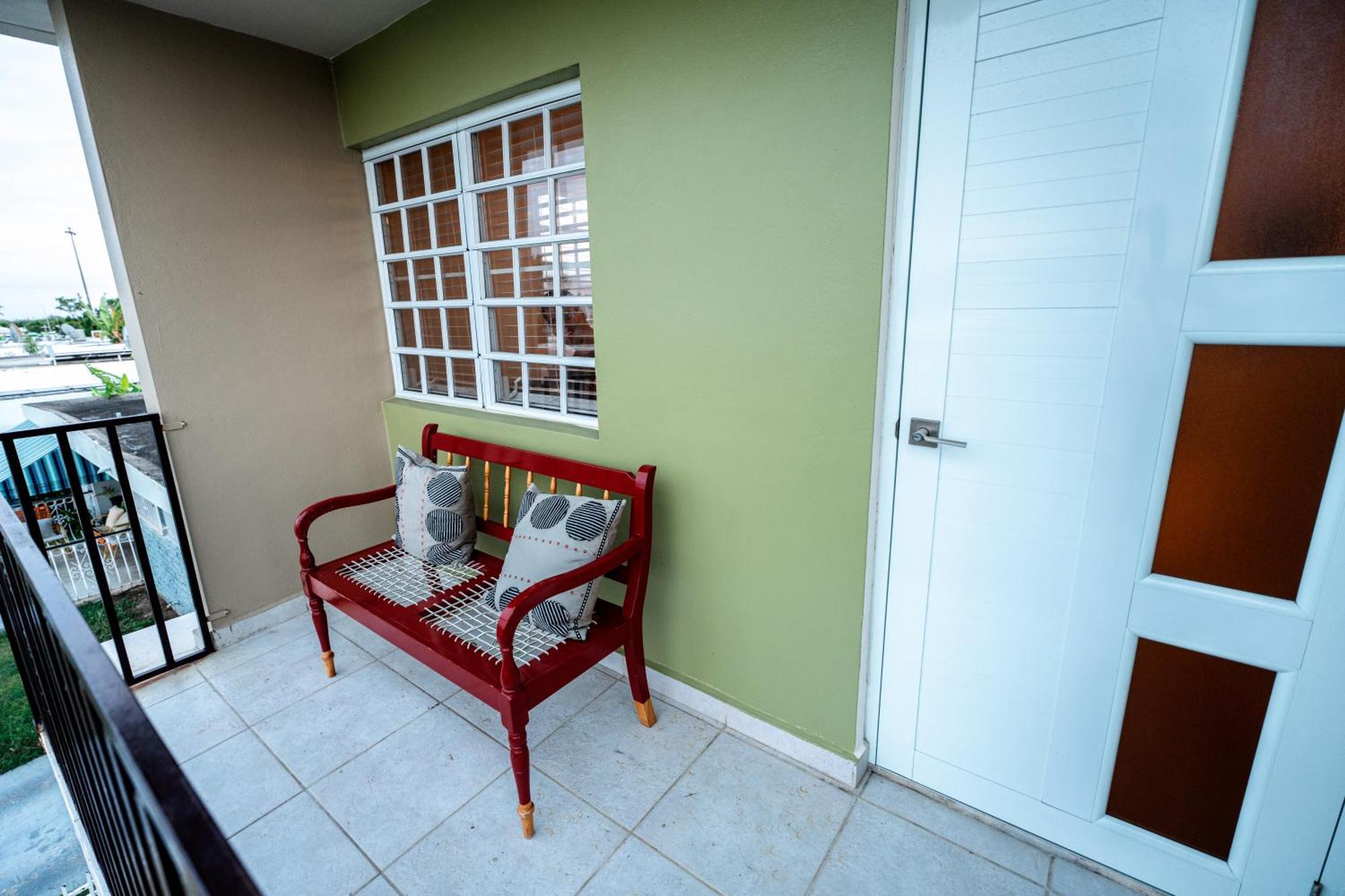 Luxury Retreat With Private Jacuzzi And Mountain Views Free Parking Apartman Ponce Kültér fotó